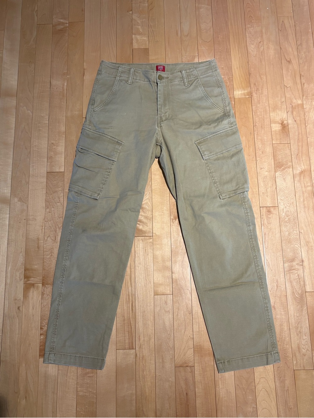 Levi's Men's Tan Cargo Pants